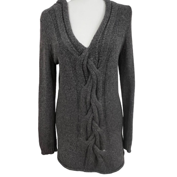 C by Bloomingdales 100% Cashmere V-Neck Braided Gray Pullover Sweater Sz Medium - Picture 2 of 9